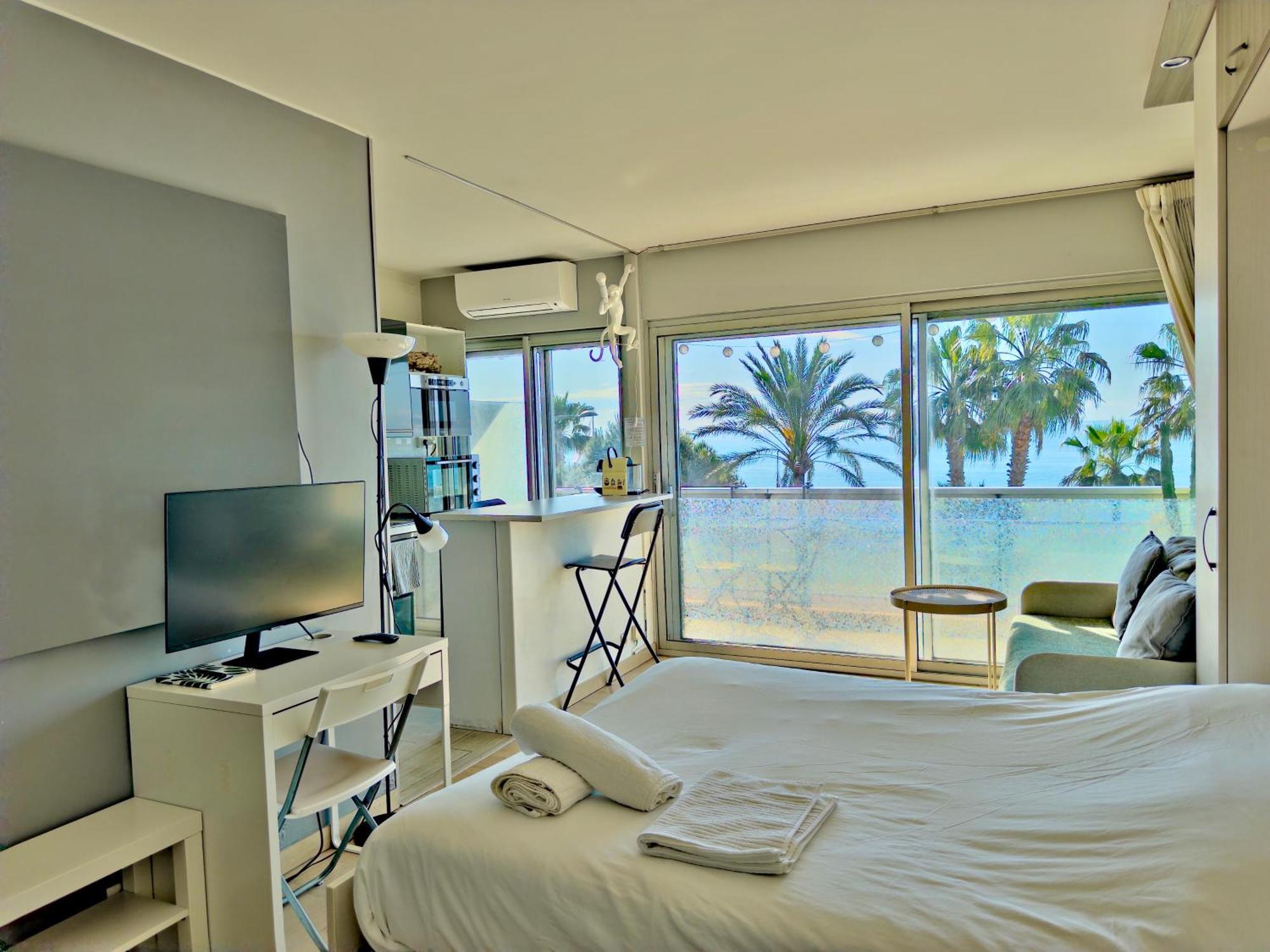 Panoramic Sea View Studio 24H Checkin Cagnes-sur-Mer Exterior photo